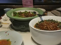 -老周家酱卤猪蹄私房菜(克拉玛依西街店)