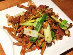 -黑鸡小馆(金源店)