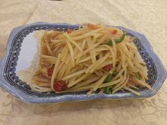 -维吾尔餐厅(宜山路店)