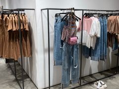 -URBAN REVIVO(西安Momopark店)