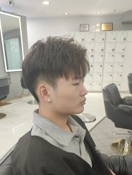 -八佰伴8008星级形象店