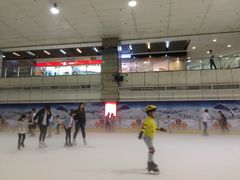 -正佳冰河湾真冰滑冰场