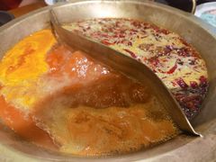 -沸炉重庆老火锅(军事博物馆店)