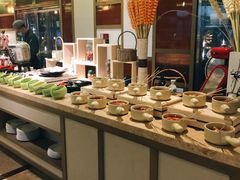 -大中华希尔顿酒店-念自助餐·嗨啤·小龙虾
