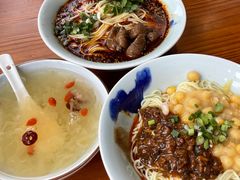 银耳汤-兵哥豌豆面(雅颂居店)