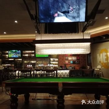 脆皮就是薄脆的，个人比较喜欢饼皮的，有韧劲