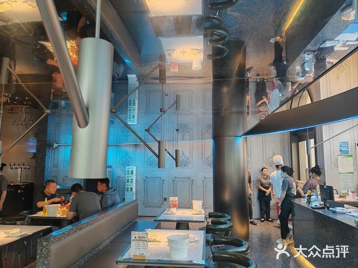 巴厘龙虾·榜首油焖大虾(洞庭·艺术洋房店)图片