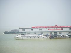-巴陵广场