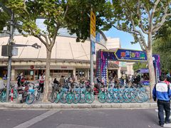 -百联临沂购物中心(临沂路店)