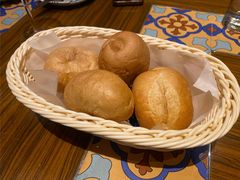 餐前面包-福龙葡国餐(百老汇店)