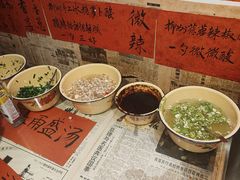 -柳州肥姨妈大骨螺蛳粉(沙河店)