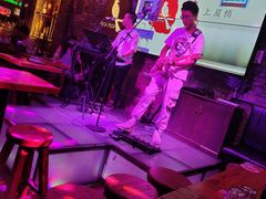 -喜鹊音乐酒馆(西街店)