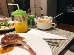 -南湖名都·景湖轩全日制餐厅·海鲜自助·东南亚风味·临湖而食