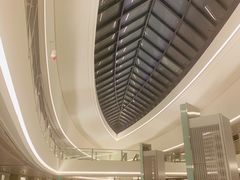 -上海滴水湖皇冠假日酒店