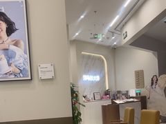 -HIMO海马体照相馆(上海华润CP静安店)