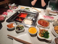 纯纯纯牛油锅-海底捞火锅鲜切牛肉主题店(长寿路店)