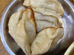 -黄阿姨锅贴大王(万航渡路店)