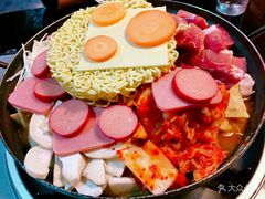 泡菜拉面锅-炙韩料理·部队锅专门店