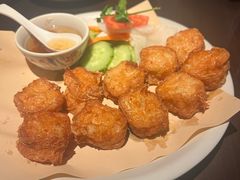 -大头虾越式风味餐厅(光明广场店)