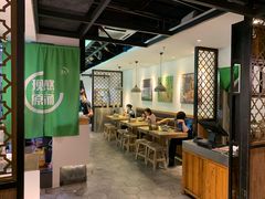 大堂-蒙自源米线大王(东站店)