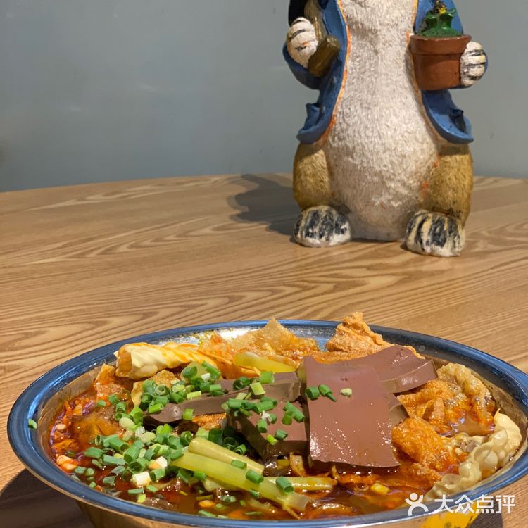这里有家 螺蛳粉～绝对够辣！够味