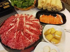 -鲜入围煮花胶鸡海鲜火锅