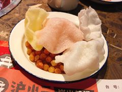 -沪小二炭火蛙锅(淮海中路美食不夜城店)