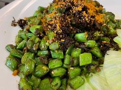 生菜包橄榄菜炒豆角-中庸素香阁(建发广场店)