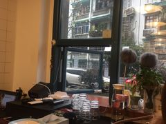 -Be Lived Cafe比例咖啡(摩天轮店)