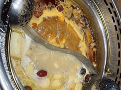 -快乐小羊·内蒙牛羊肉火锅(流花中心店)