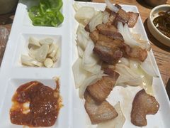 烤五花肉生菜-京玉菲饭店(李村店)