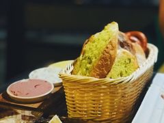 -LENBACH兰巴赫西餐啤酒坊(大连东港店)