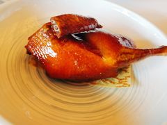 玻璃皮润烧乳鸽王-富力丽思卡尔顿酒店·丽轩中餐厅