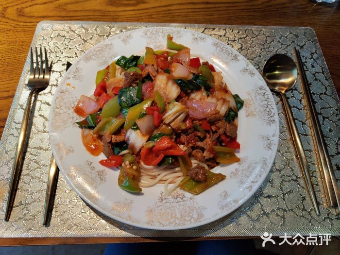 迪拜杭州风味音乐餐厅(杭州首店 湖滨步行街店)图片