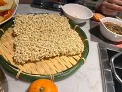 -尚尚仙·酸汤猪手·猪肚鸡火锅(华联万柳购物中心店)