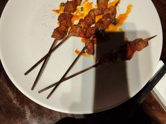 -丽华园·武汉地标楚菜餐厅(青山江滩店)