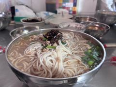-正宗杨记普洱酸醋米线(总店)