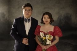 点击看大图 -挪娅婚纱摄影皇家会所