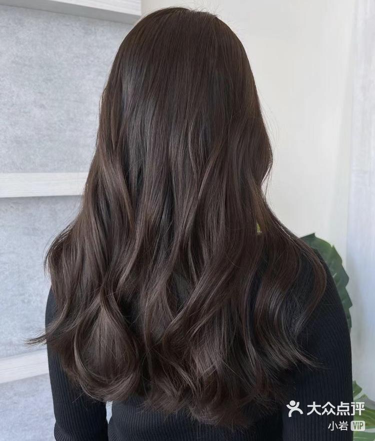 掉色也好看的发色就是她啦深咖色