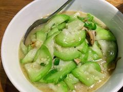 鲜丝瓜焖河蚌-费大厨辣椒炒肉(万家丽一店)