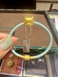 -周生生Chow Sang Sang(新世界店)