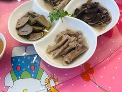 -香山湖家家宴(中山陵店)