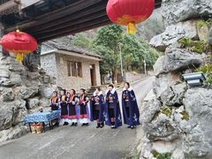 -高荡千年布依古寨旅游景区