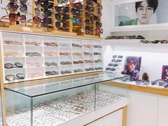 -三叶眼镜城(八佰伴店)