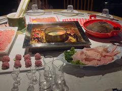 -二荆条·蜀鲜汇城市森林火锅