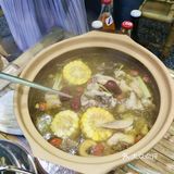 在杭州!不起眼但好好好吃的碳炉鸡煲··