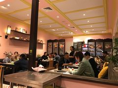 大堂-大食代美食广场(上海中心店)