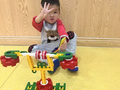 -哲学苑亲子园·早教婴儿托育·婴儿游泳(颐龙湾店)