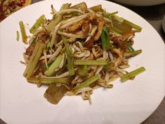 -闫府私房菜(恒隆店)