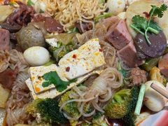 -老街称盘麻辣烫(东方新天地店)